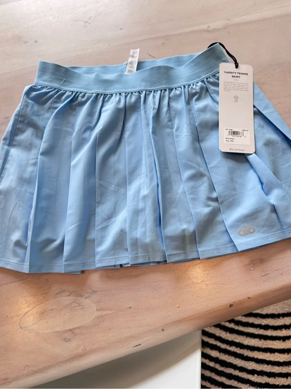 NWT Alo Yoga Varsity Tennis Skirt blue skies size xxs